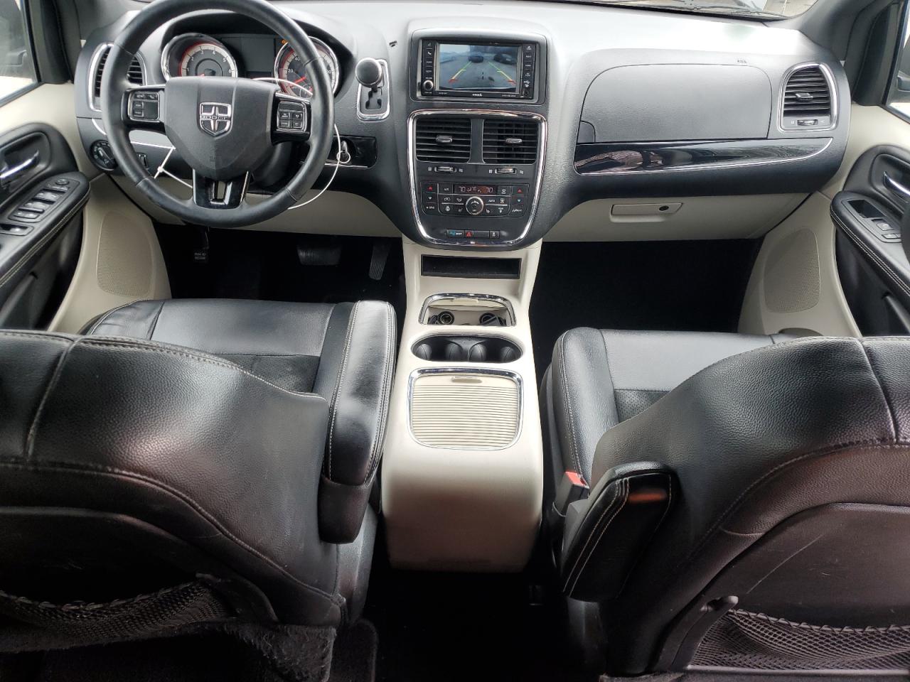 2016 Dodge Caravan - Image 8