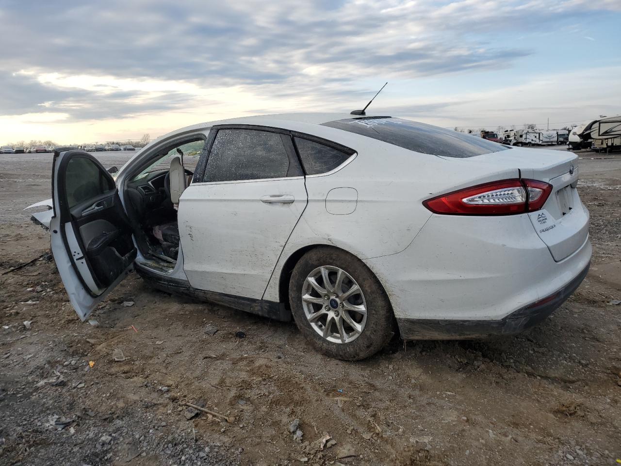 2016 Ford Fusion - Image 2