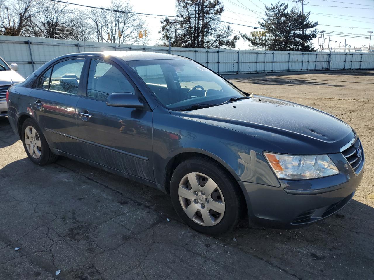 2009 Hyundai Sonata - Image 4