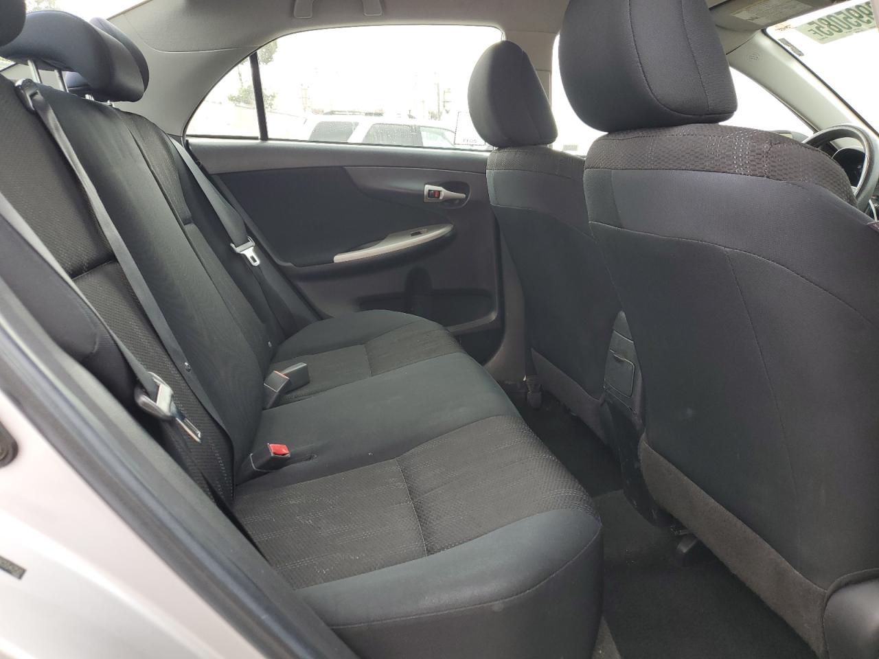 2011 Toyota Corolla - Image 11