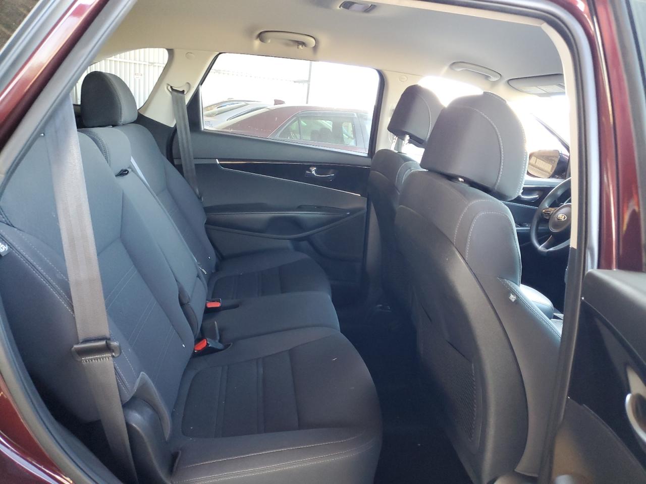 2017 Kia Sorento - Image 11