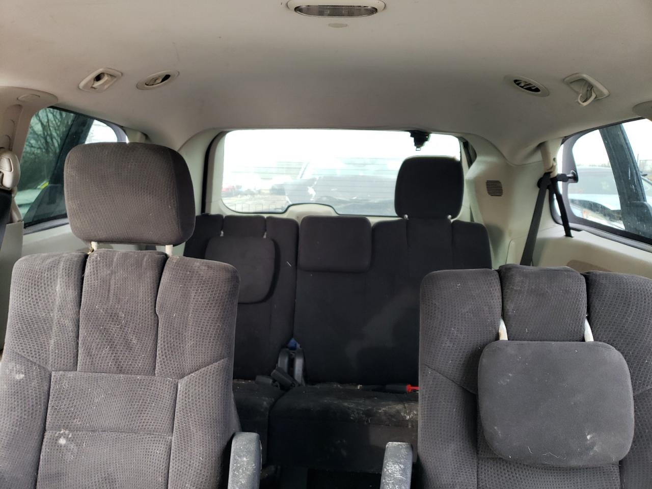 2012 Dodge Caravan - Image 10