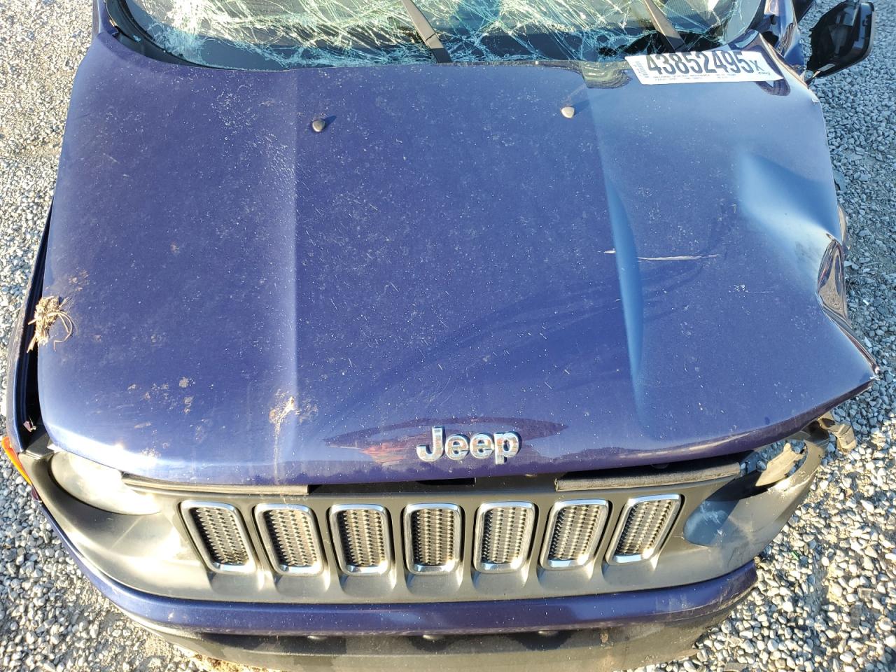 2017 Jeep Renegade - Image 13