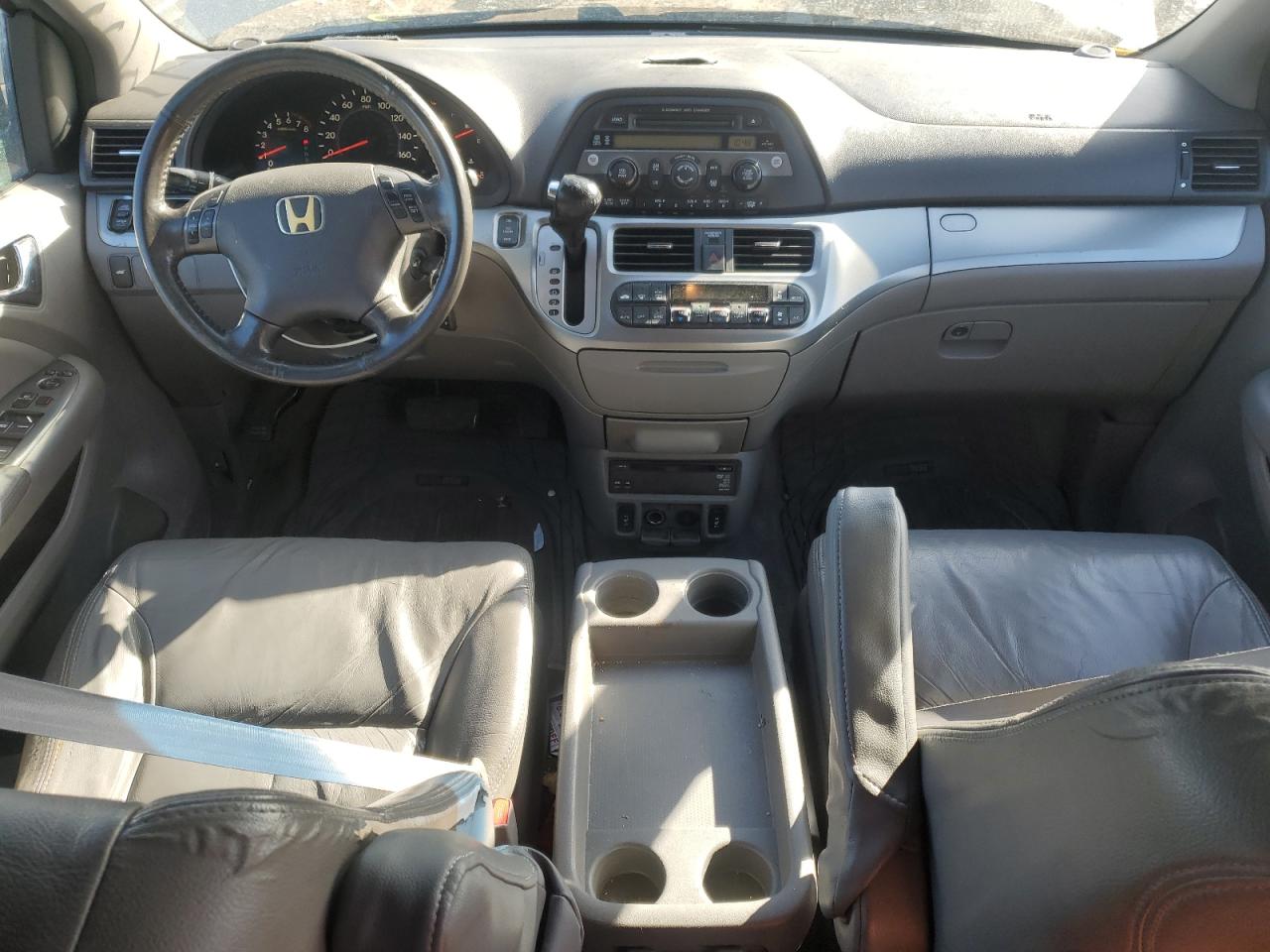 2010 Honda Odyssey - Image 8