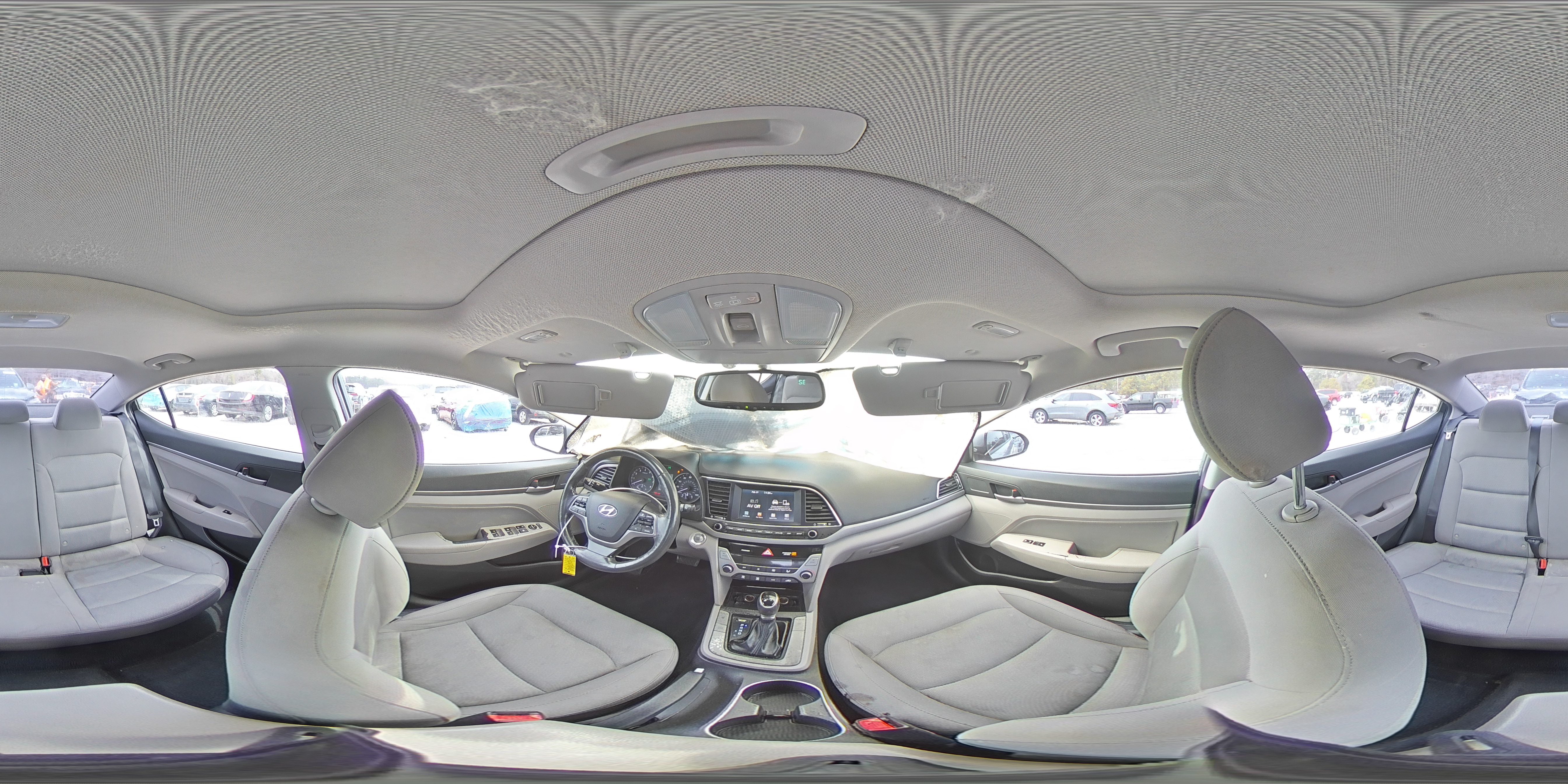 2018 Hyundai Elantra - Image 15