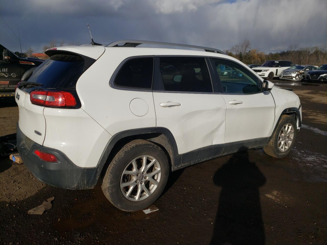2016 Jeep Grand Cherokee - Image 3
