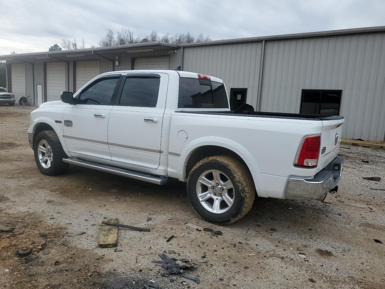 2014 RAM 1500 - Image 2