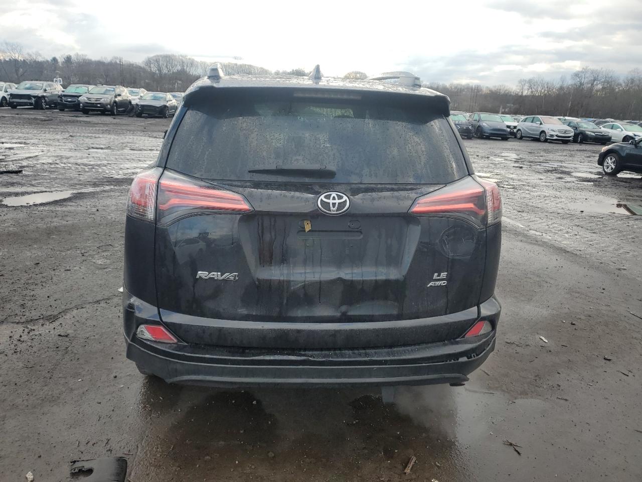 2018 Toyota RAV 4 - Image 6