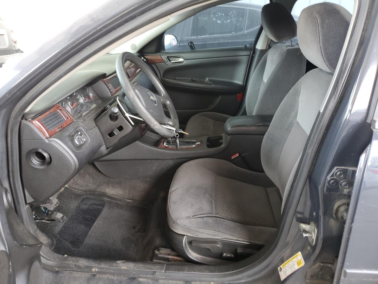 2009 Chevrolet Impala - Image 7