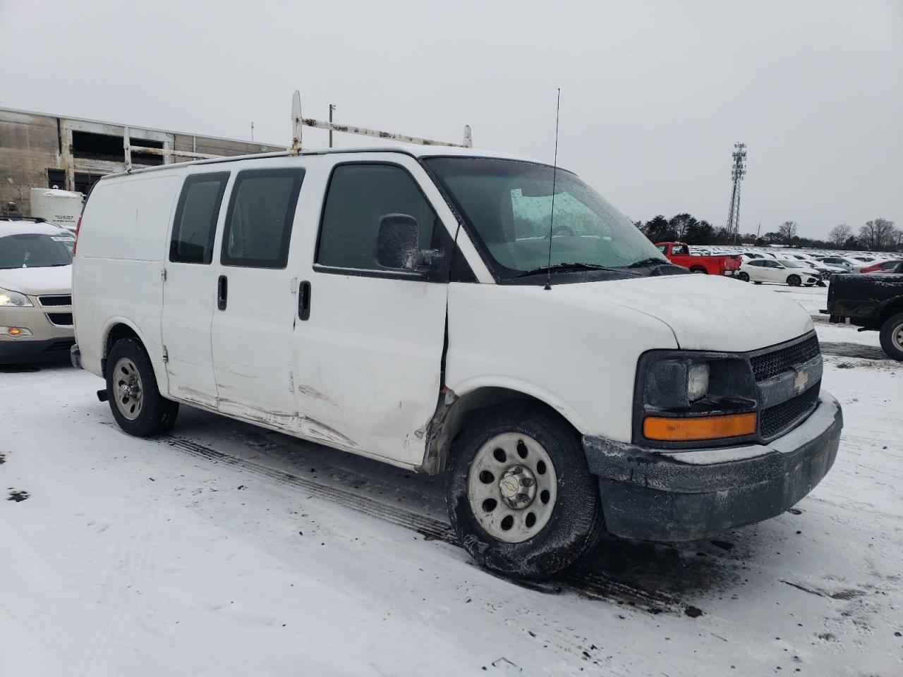 2013 Chevrolet Express - Image 4