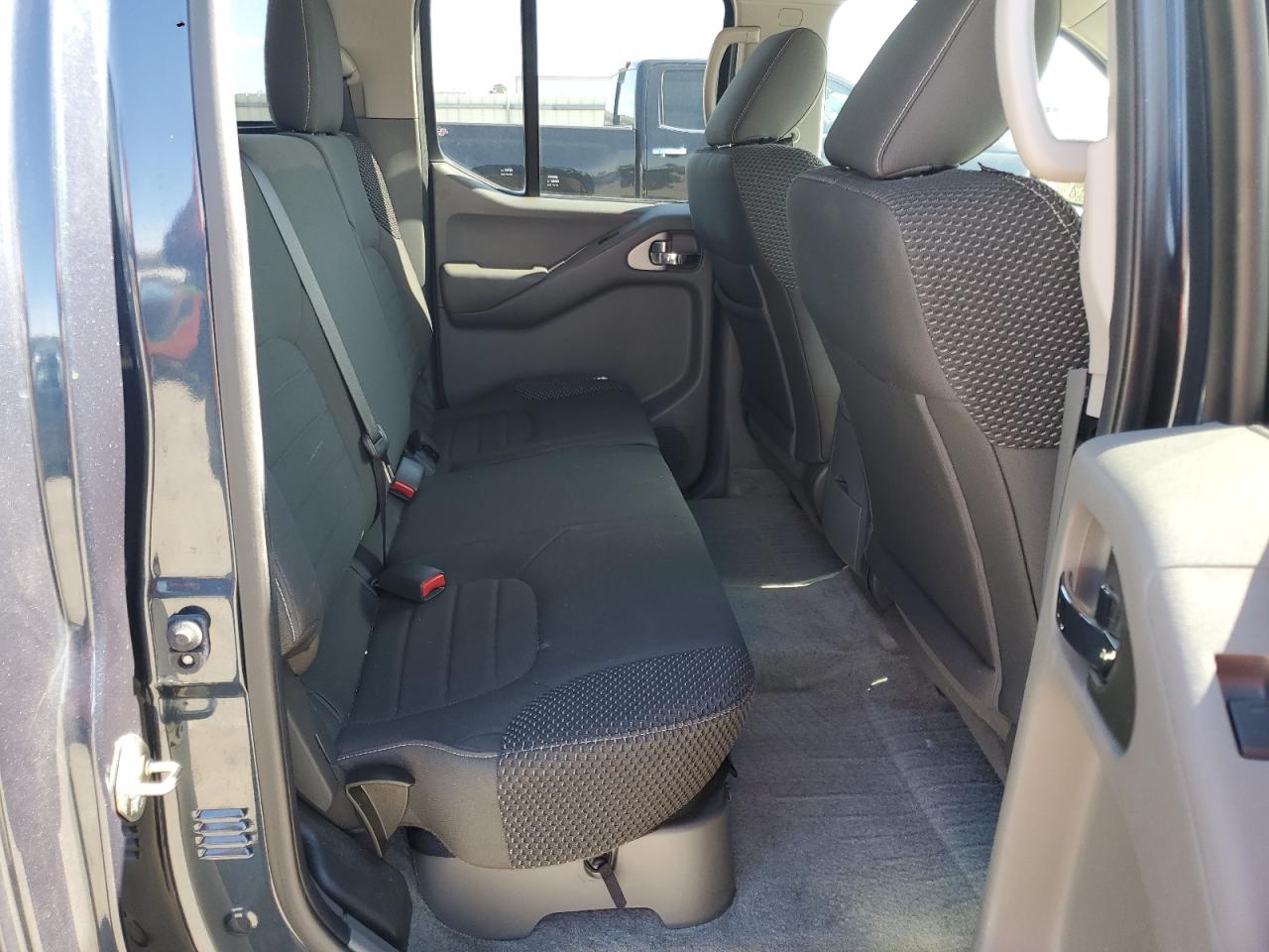 2016 Nissan Navara (Frontier) - Image 11