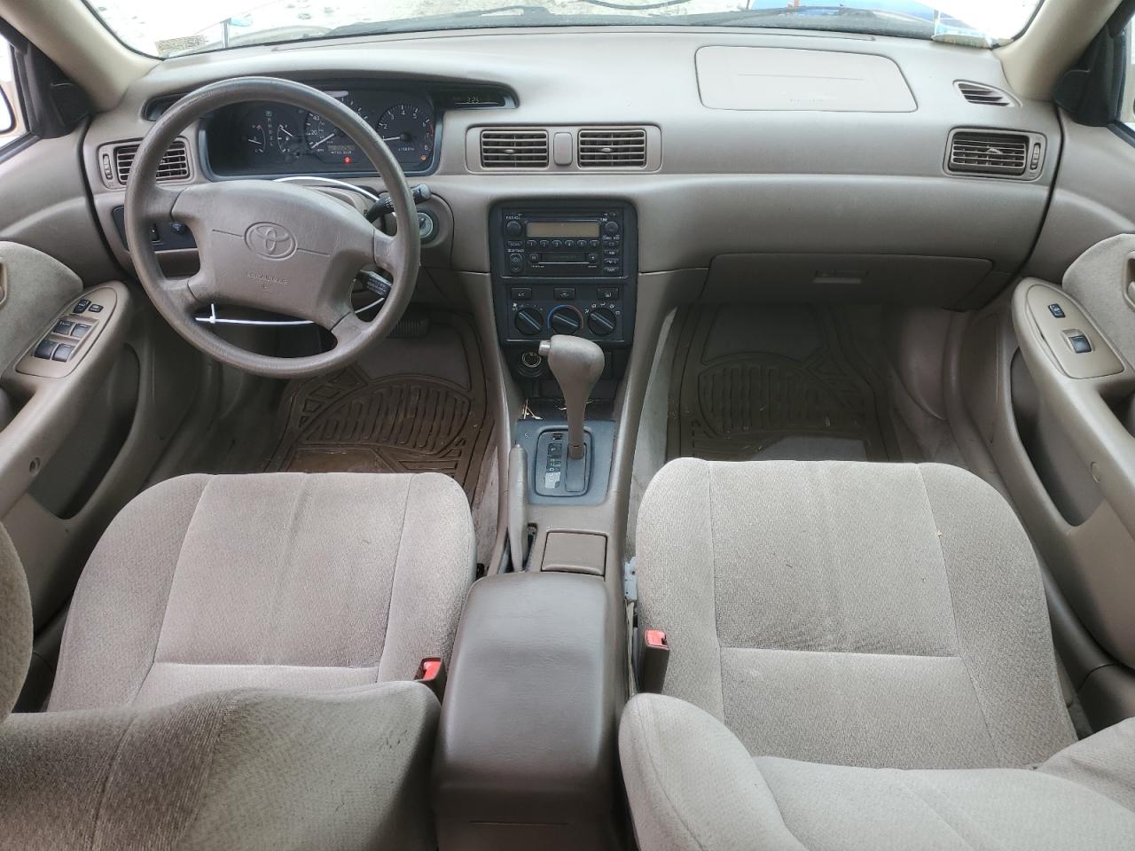 2001 Toyota Camry - Image 8