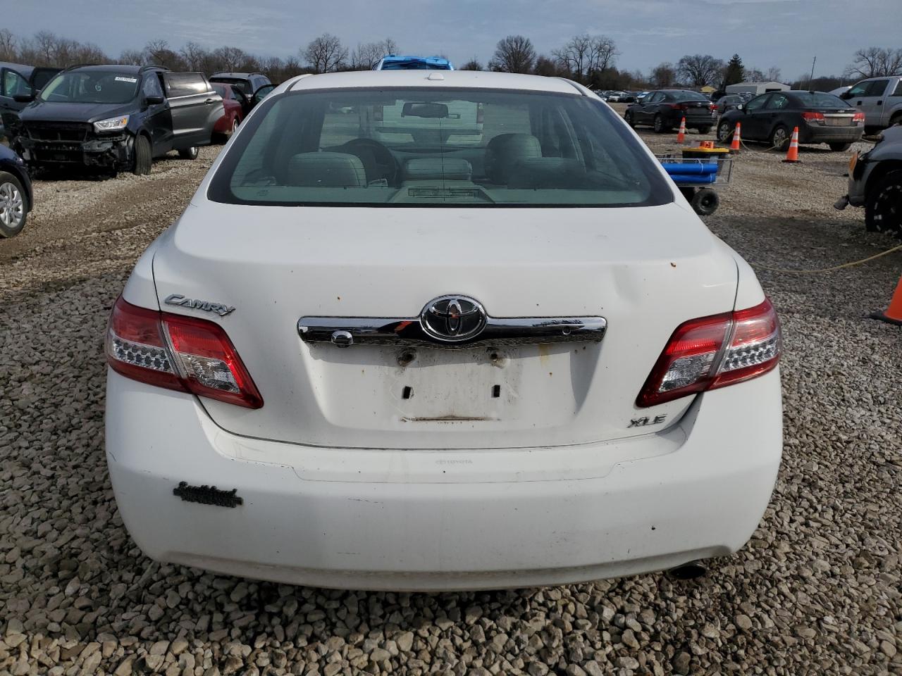 2011 Toyota Camry - Image 6