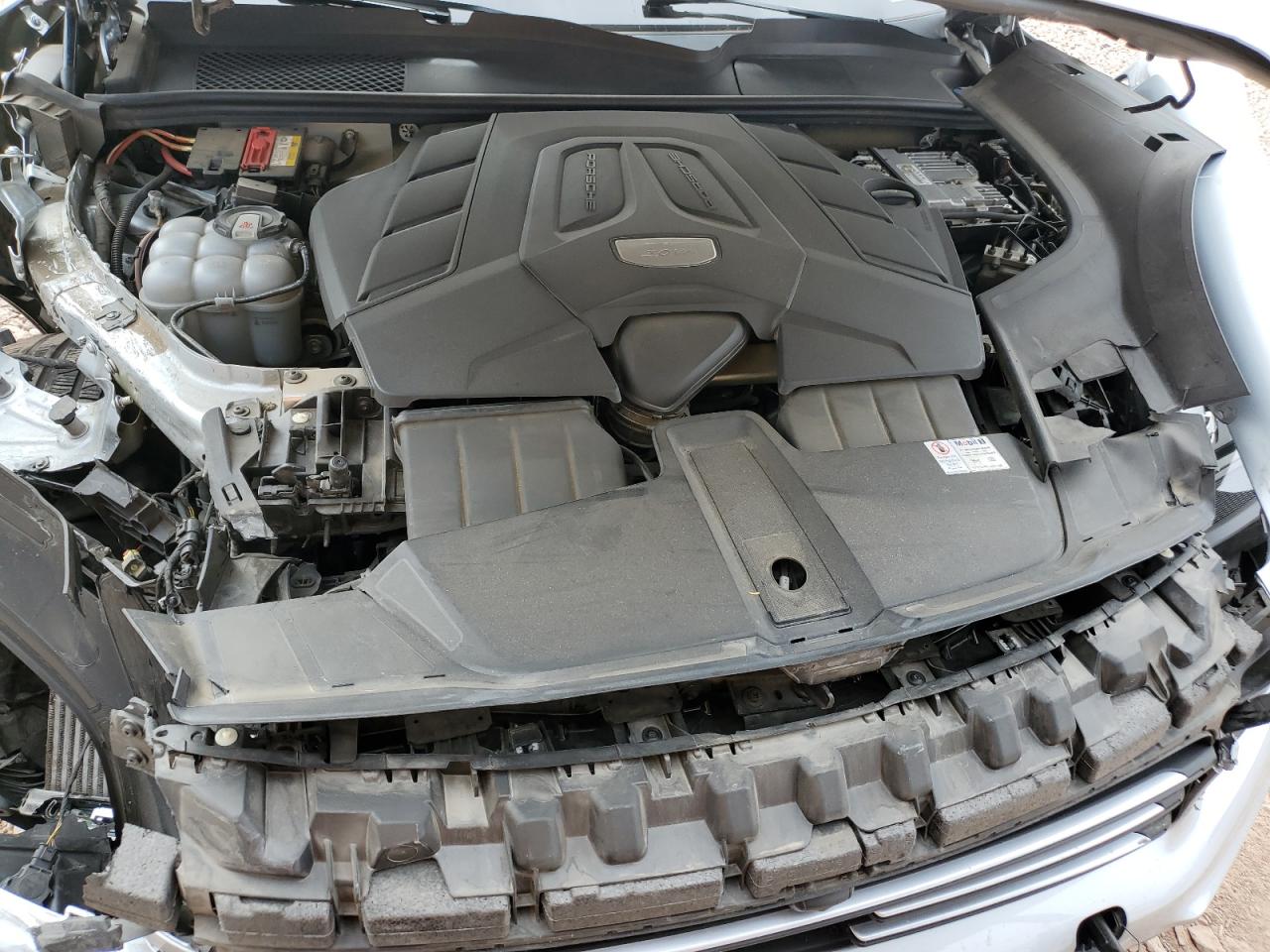 2019 Porsche Cayenne - Image 13