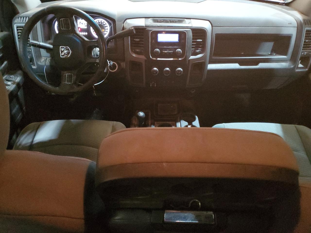 2014 RAM 3500 - Image 8