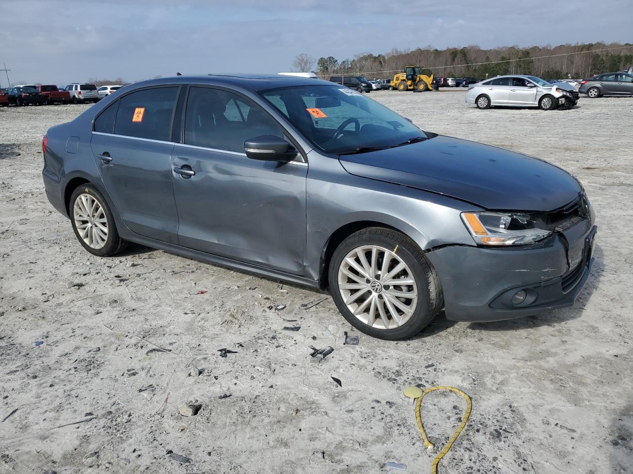 2014 Volkswagen Jetta - Image 4