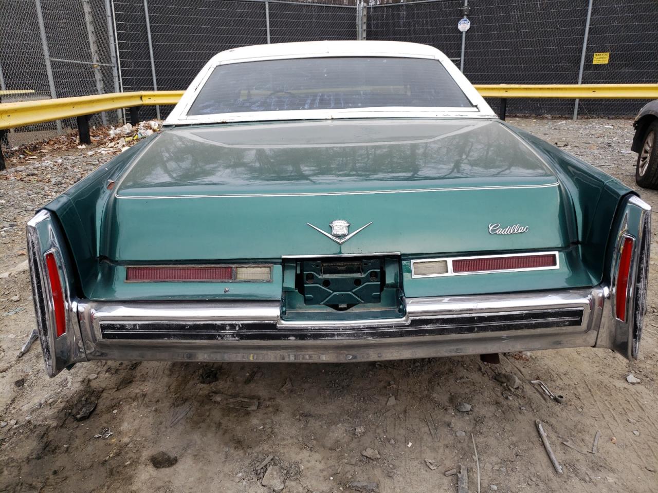 1976 Cadillac Sedan Devi VIN: 6D49S6E602419 Lot: 47096825