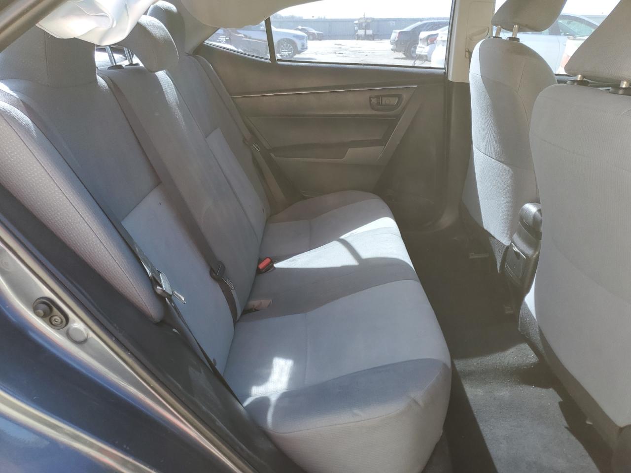 2015 Toyota Corolla - Image 11
