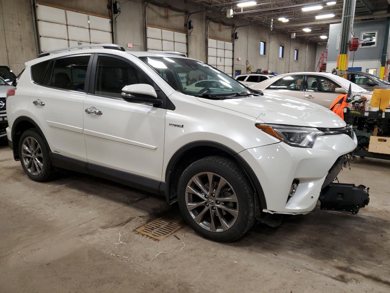 2018 Toyota RAV 4 - Image 4