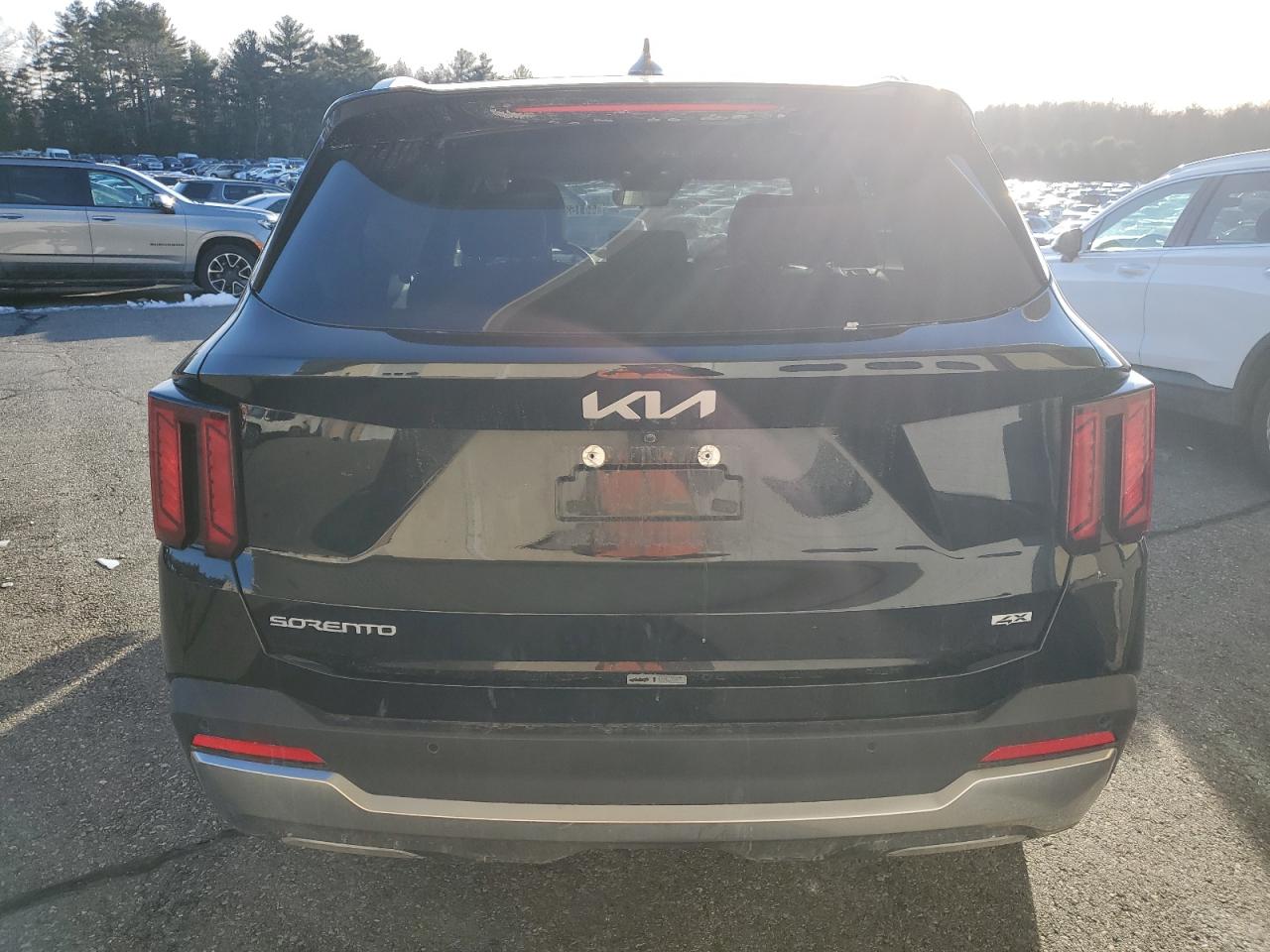 2024 Kia Sorento - Image 6
