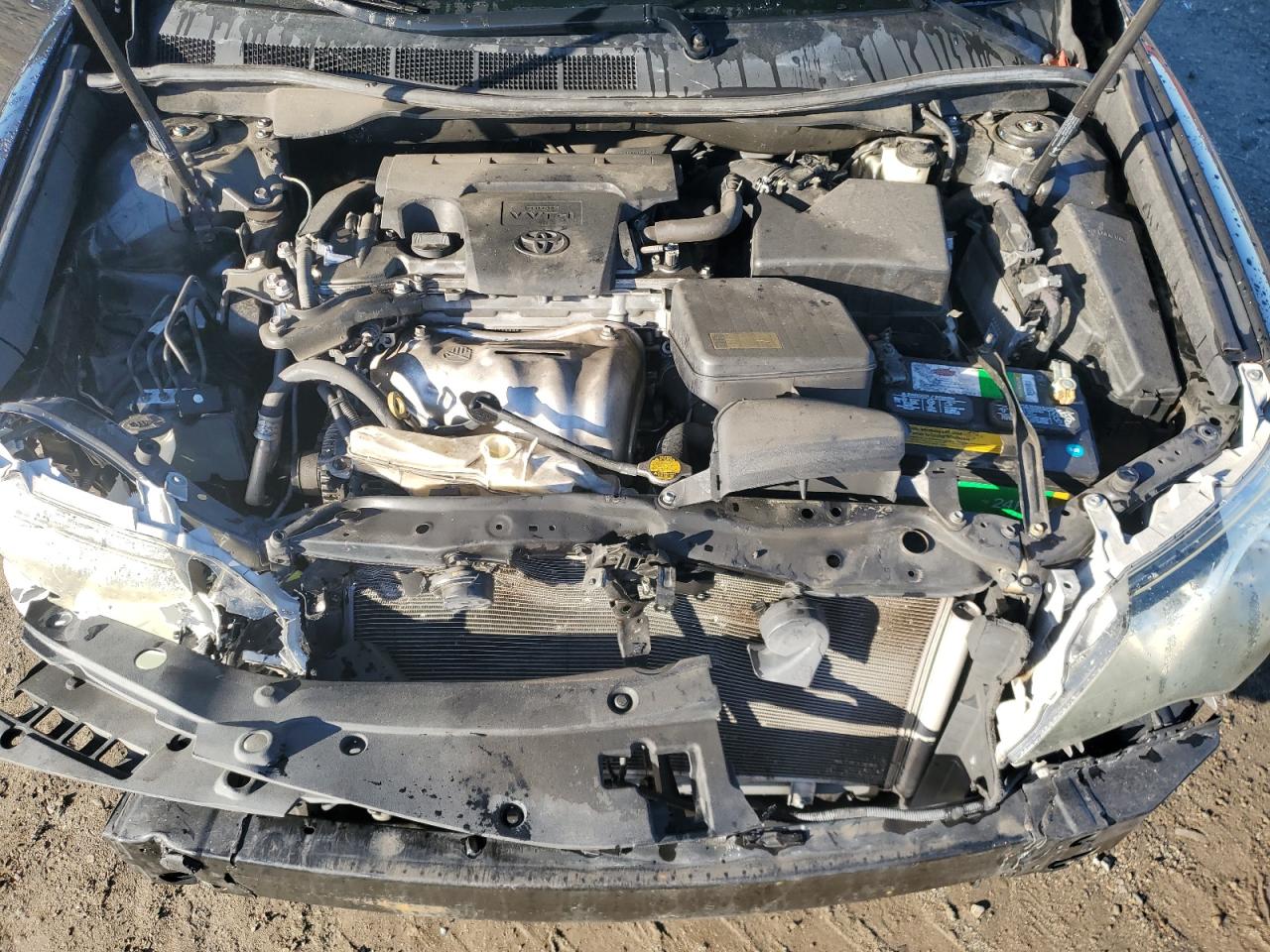 2014 Toyota Camry - Image 12