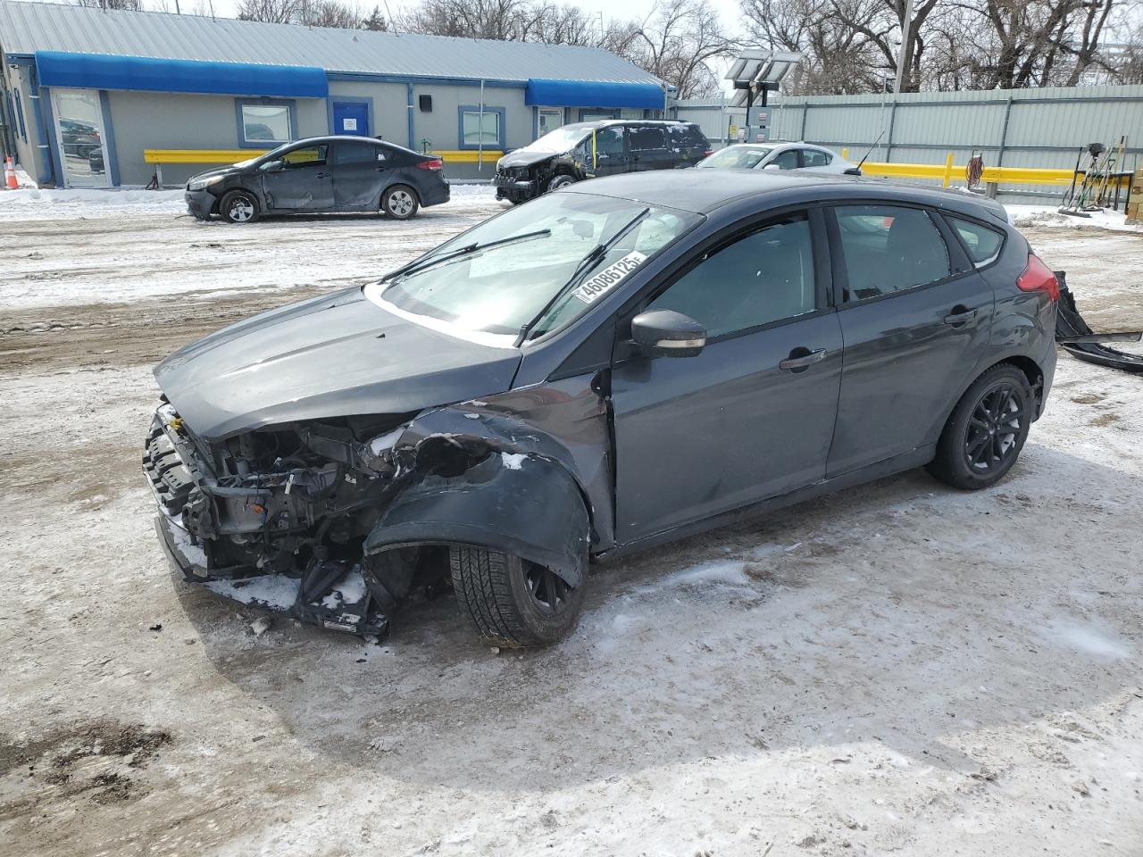 2017 Ford Focus Se للبيع في Wichita، KS - Front End