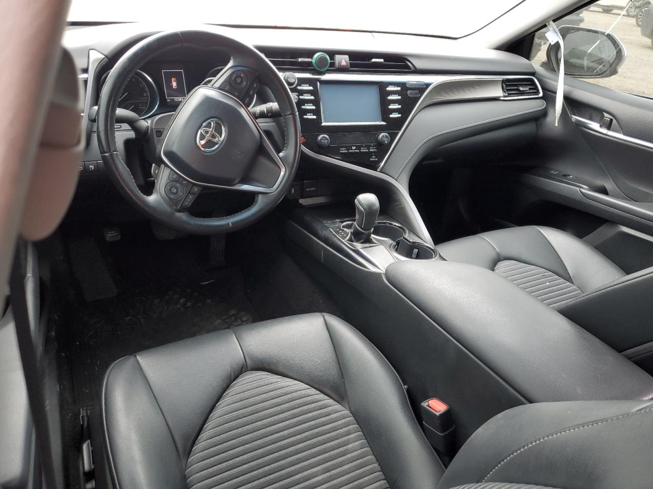 4T1B11HK8JU116523 TOYOTA CAMRY 2018