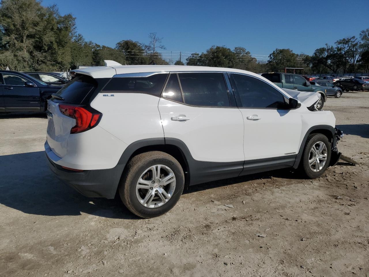 2018 GMC Terrain - Image 3