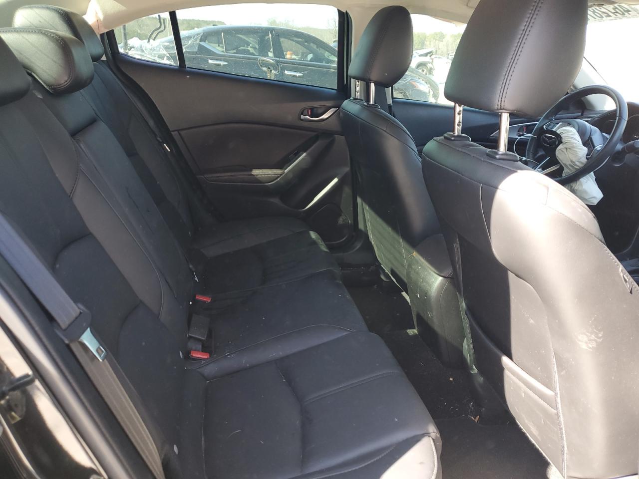 2018 Mazda 3 - Image 10