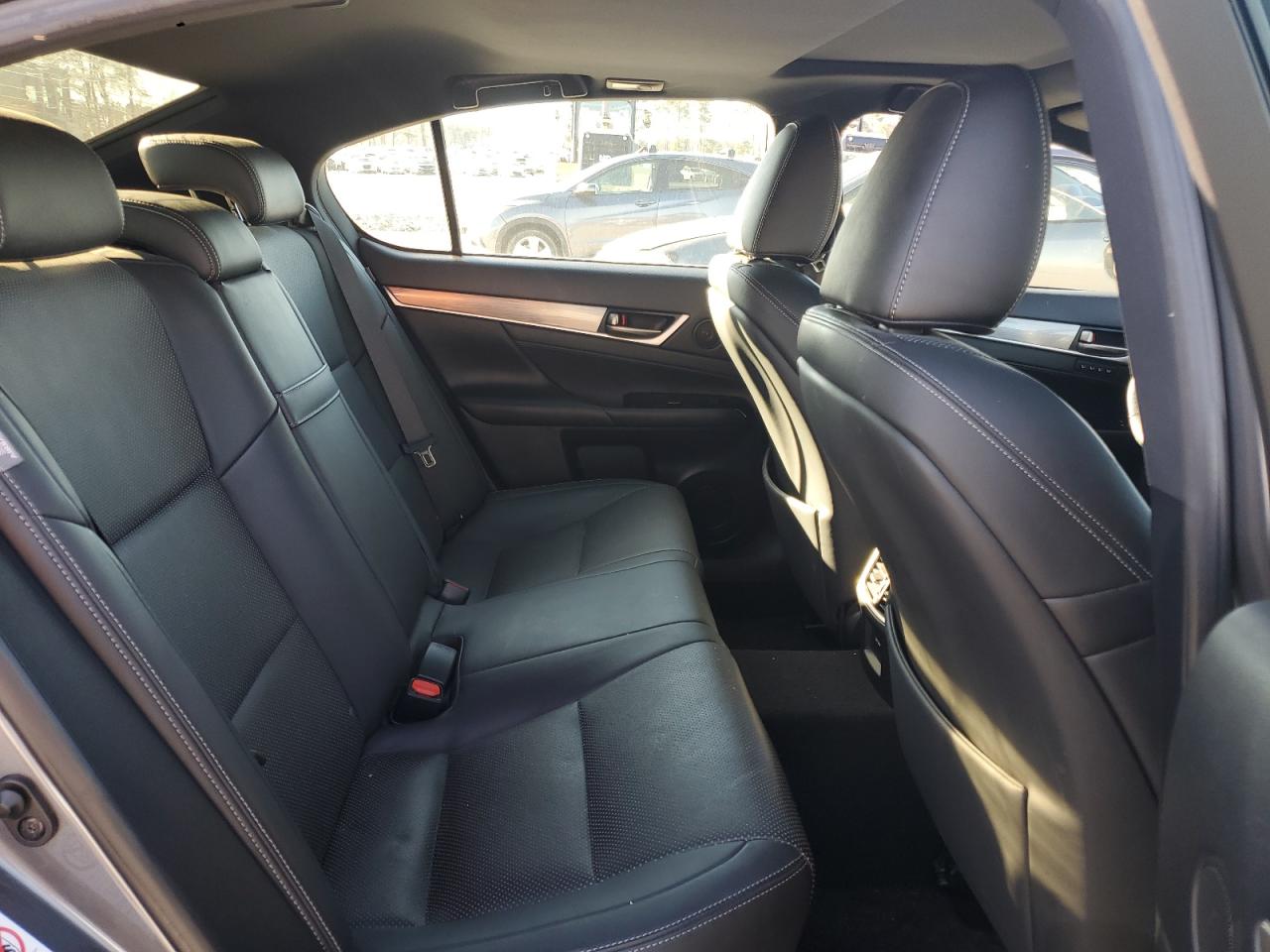 2014 Lexus GS - Image 10