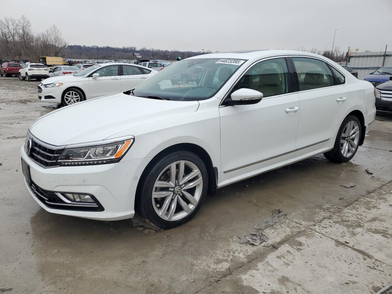 2016 Volkswagen Passat - Image 1