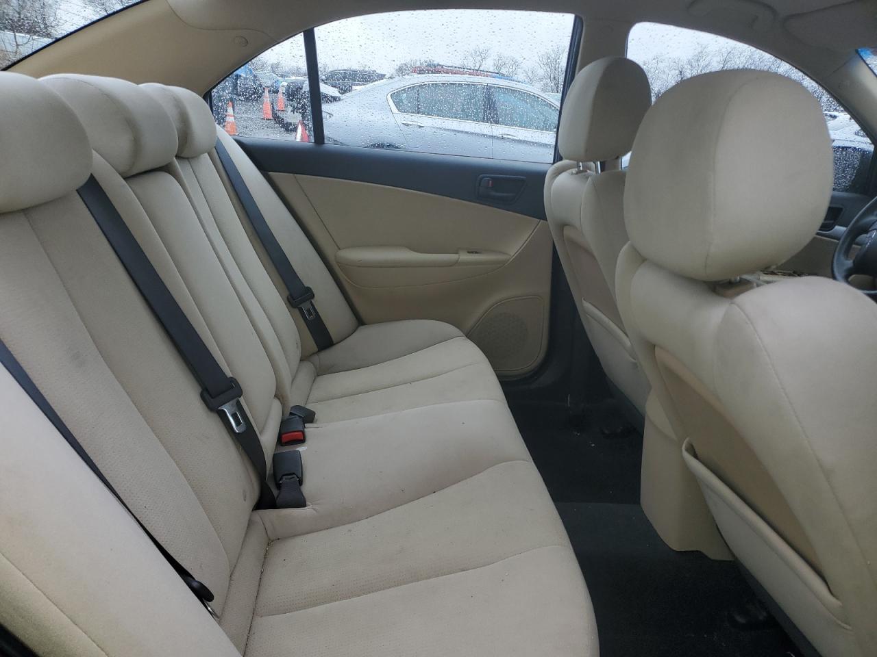 2009 Hyundai Sonata - Image 10