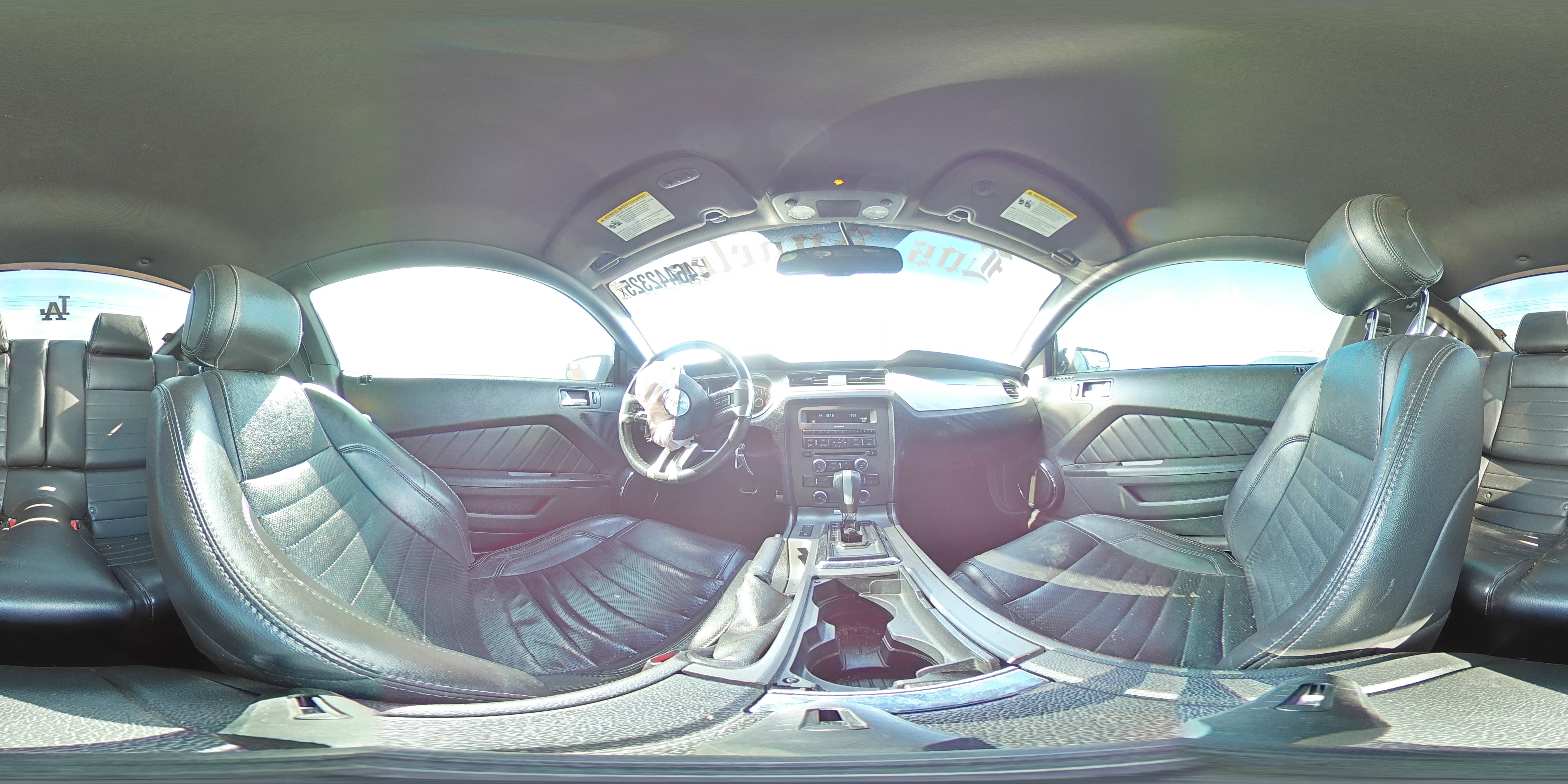 2014 Ford Mustang - Image 13