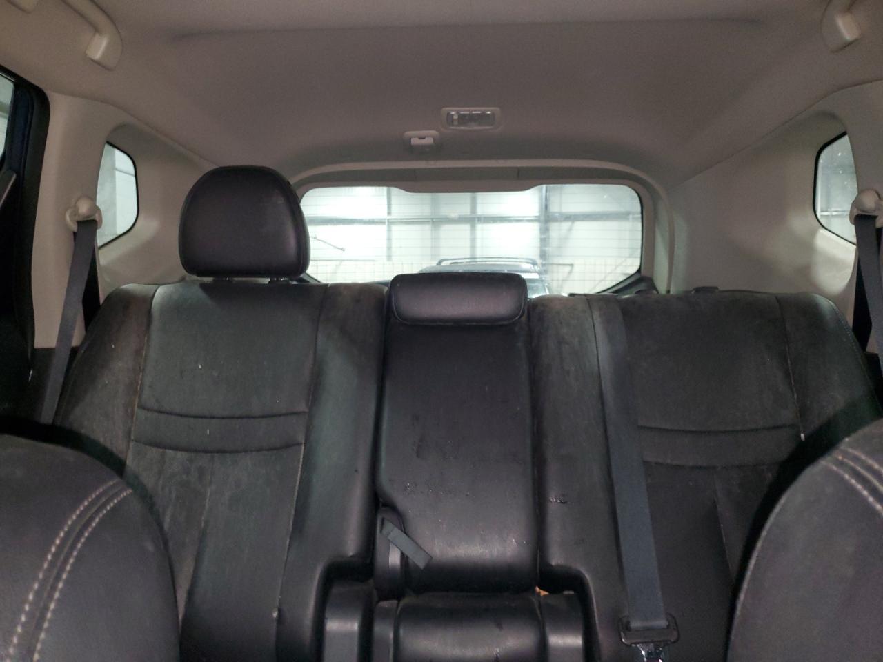 2017 Nissan Rogue - Image 10