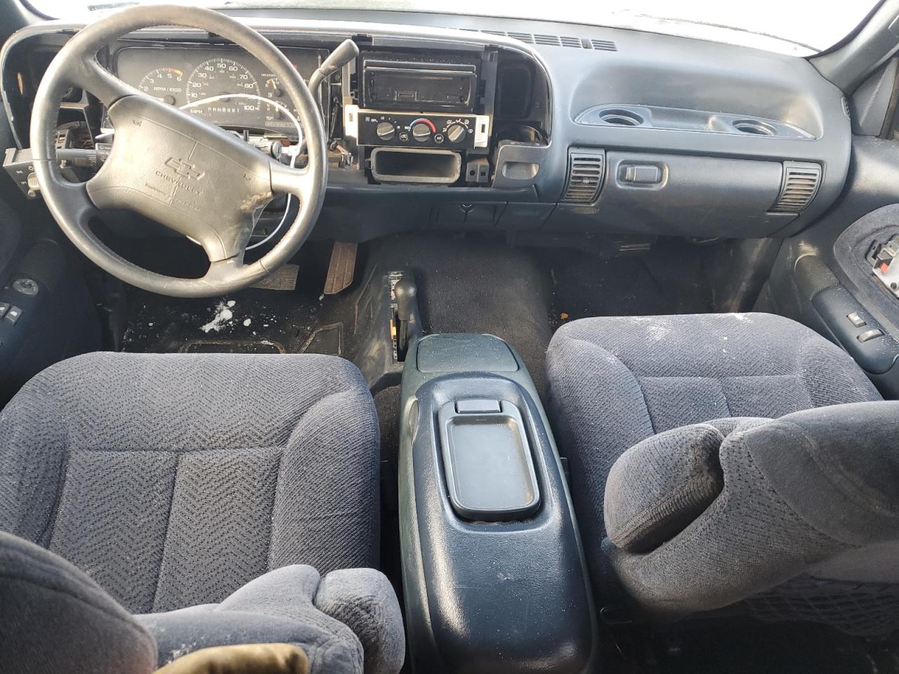 1996 Chevrolet GMT-400 - Image 8