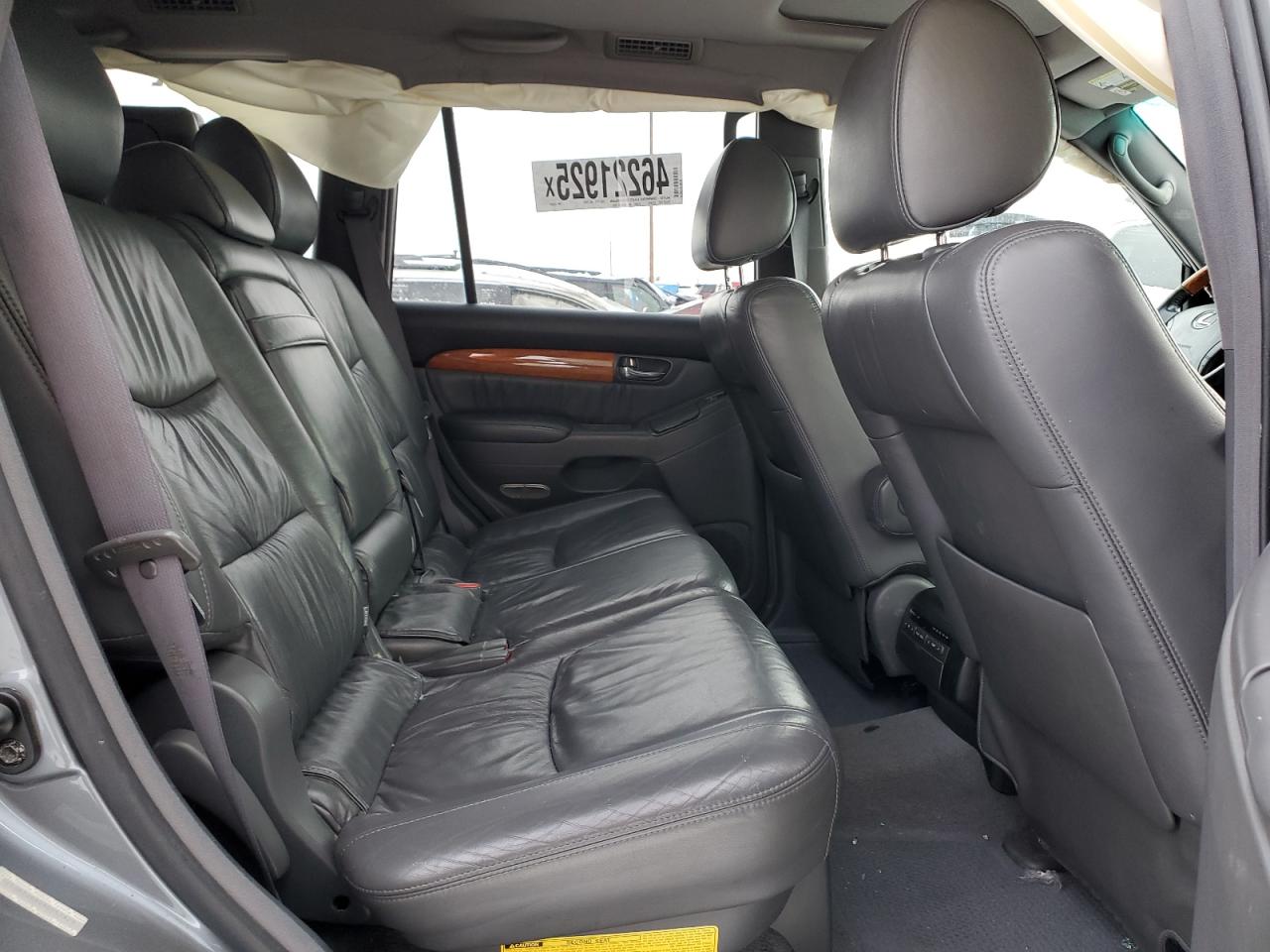 2004 Lexus GX - Image 11