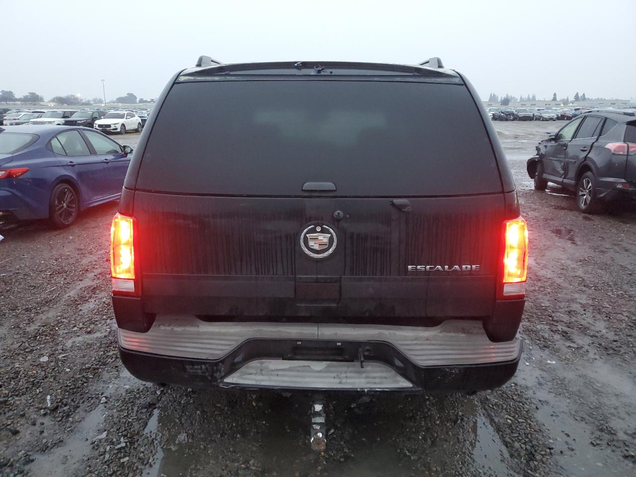 2005 Cadillac Escalade - Image 6