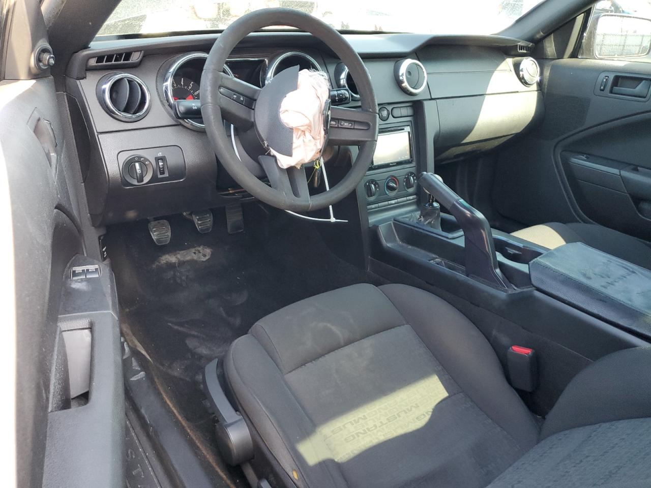 2007 Ford Mustang - Image 8