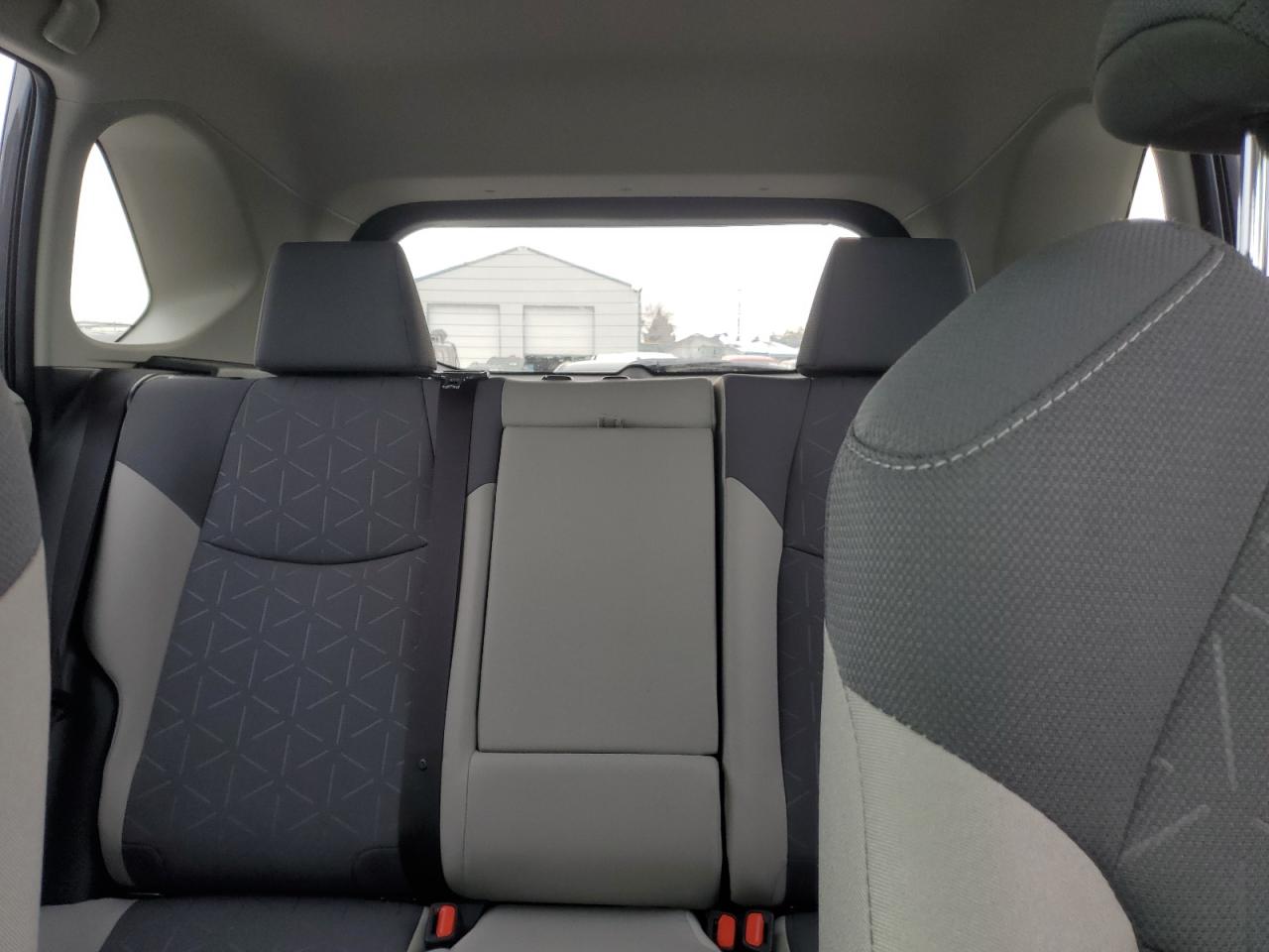 2024 Toyota RAV 4 - Image 10