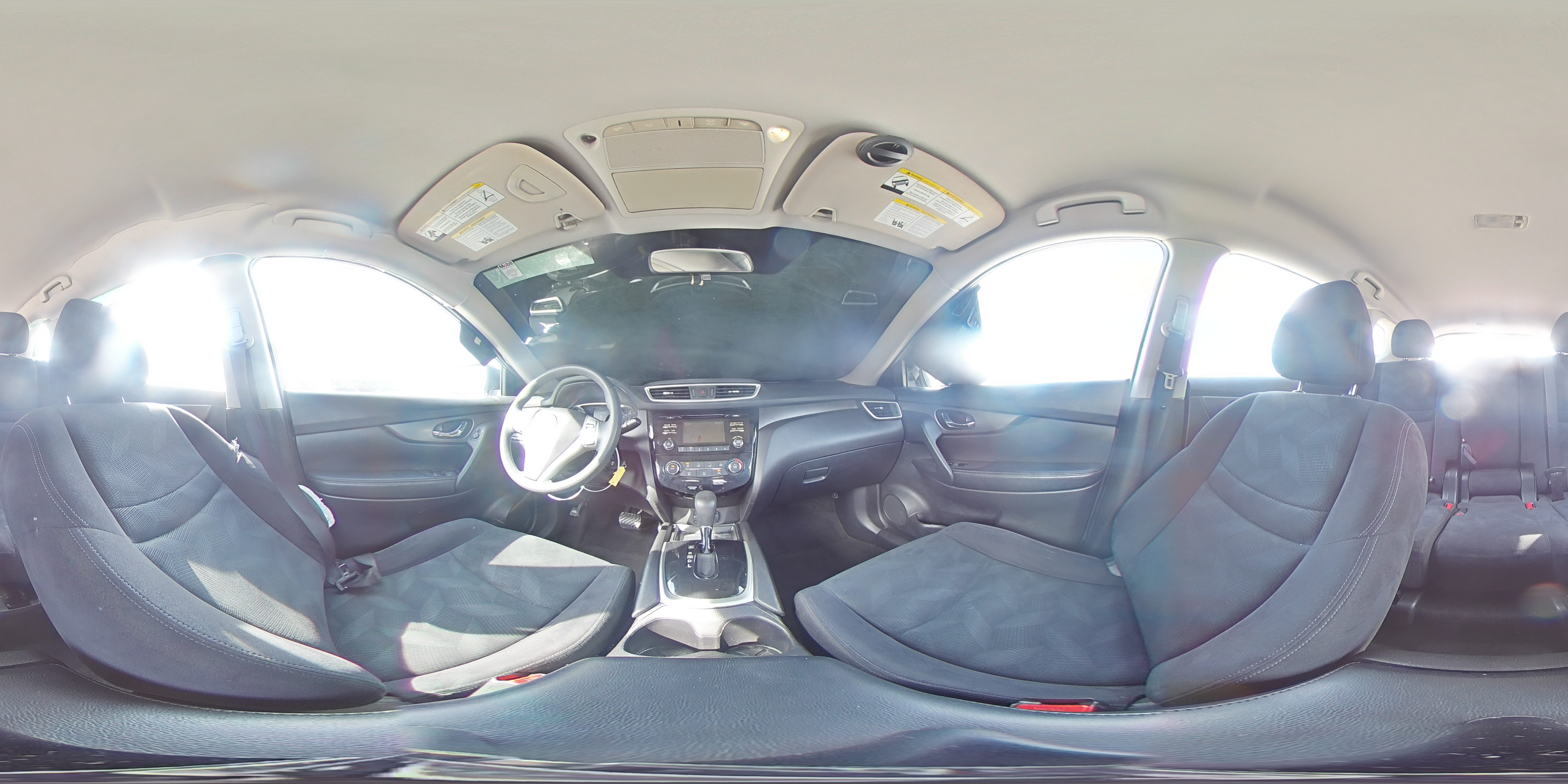2016 Nissan Rogue - Image 16