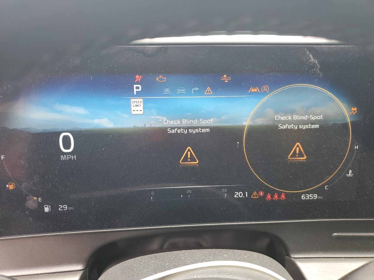 2024 Kia Sportage - Image 9