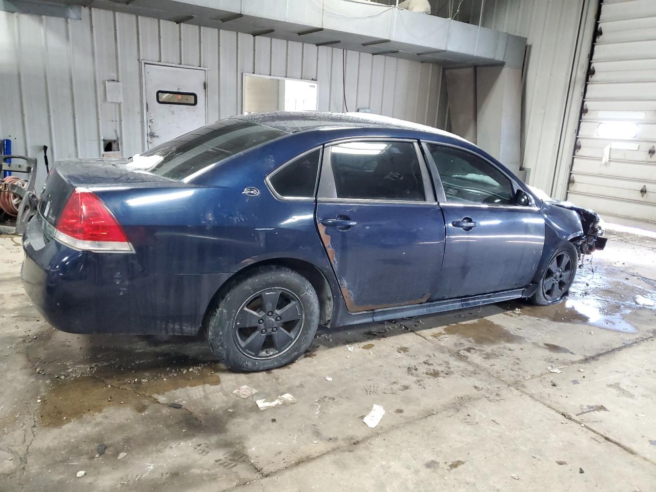 2010 Chevrolet Impala - Image 3