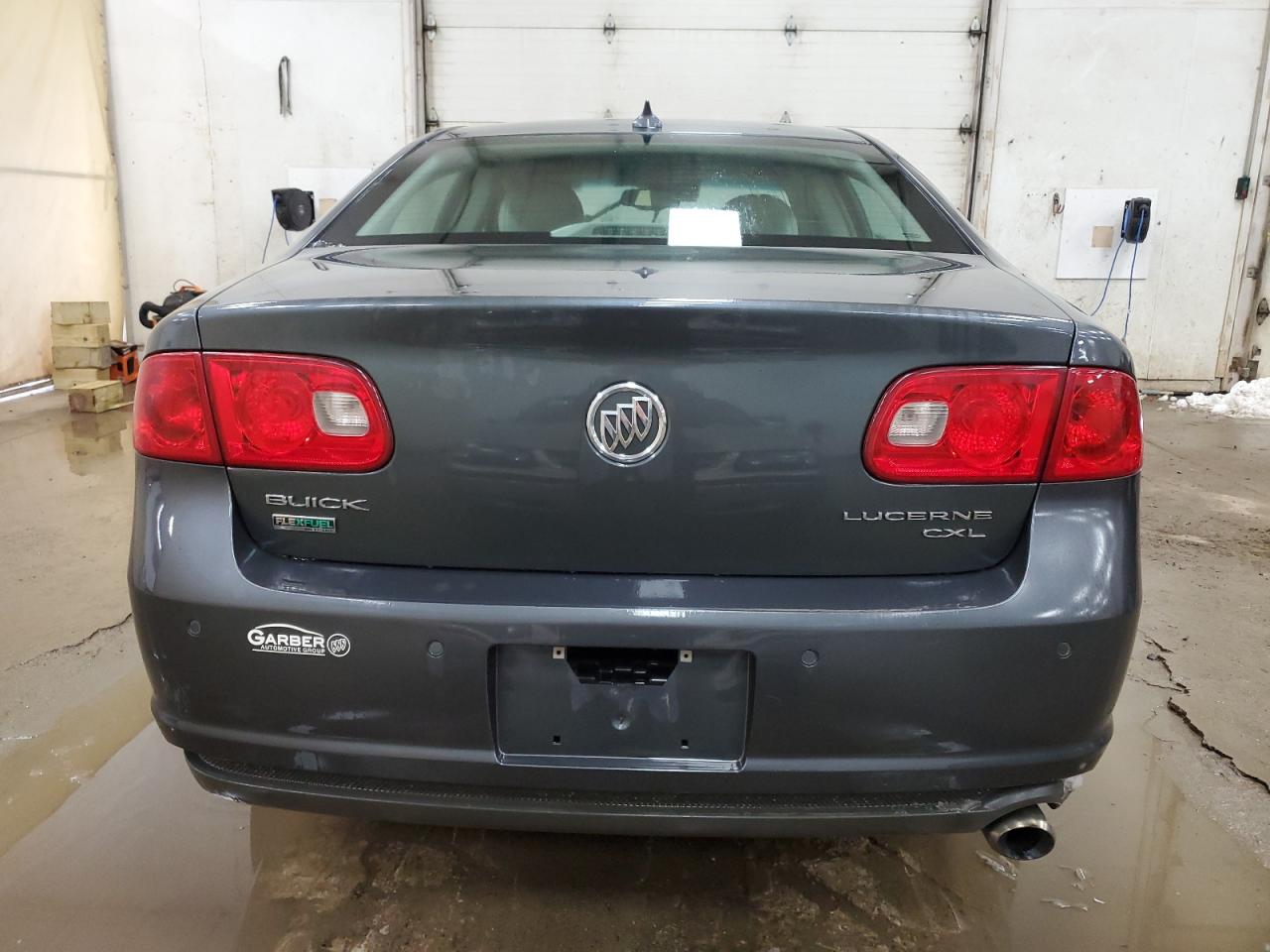 2011 Buick Lucerne - Image 6