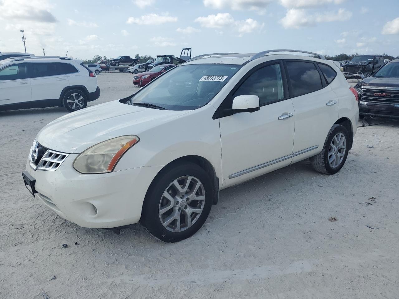 2013 Nissan Rogue - Image 1