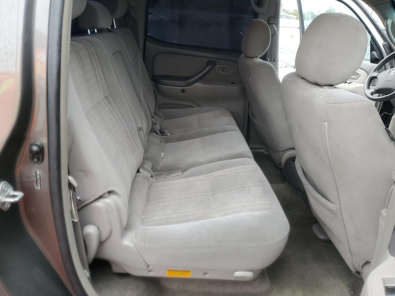 2005 Toyota Tundra - Image 10
