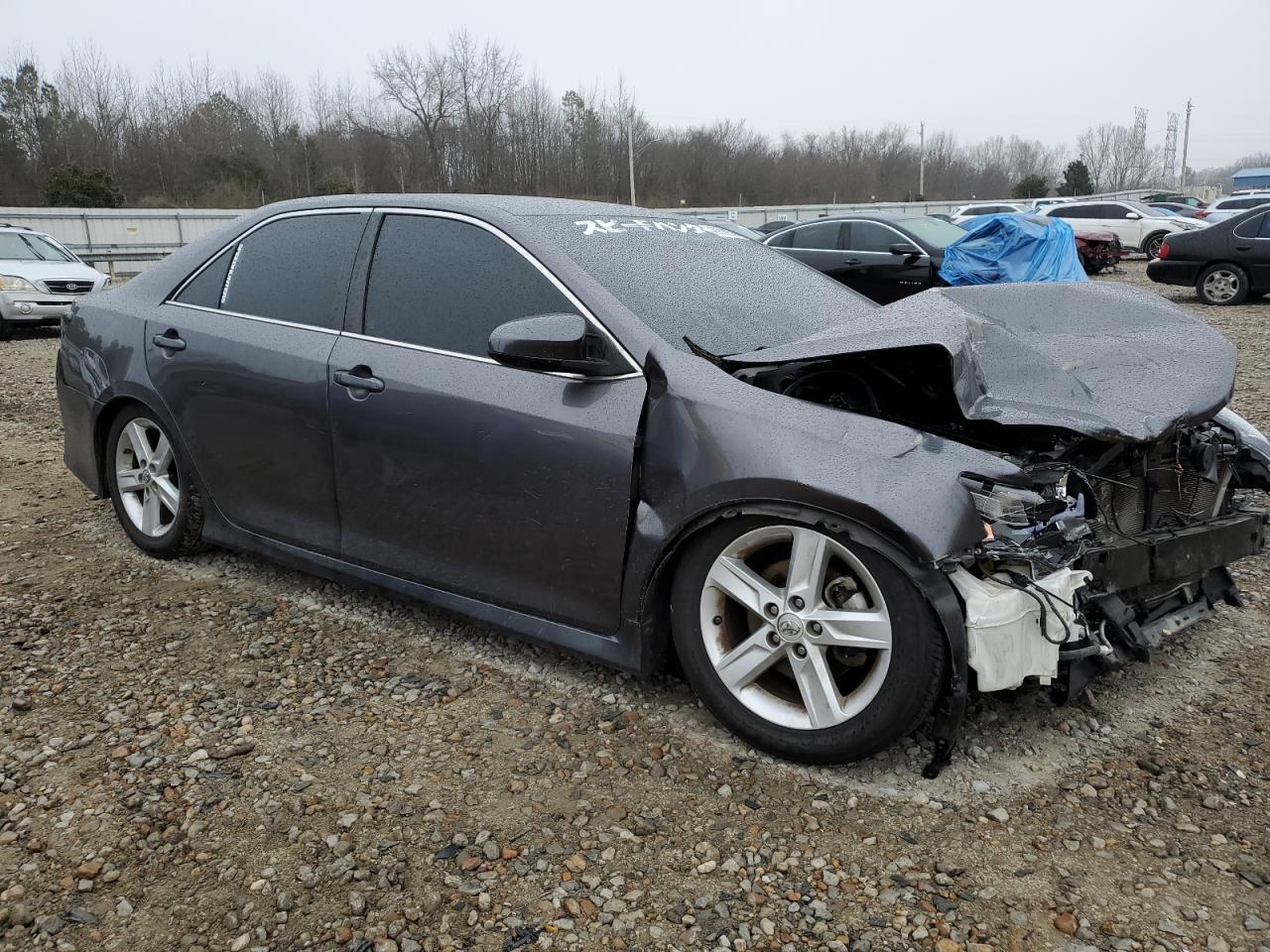 2014 Toyota Camry - Image 4