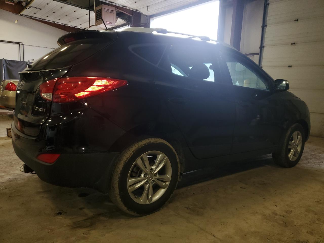 2012 Hyundai Tucson - Image 3
