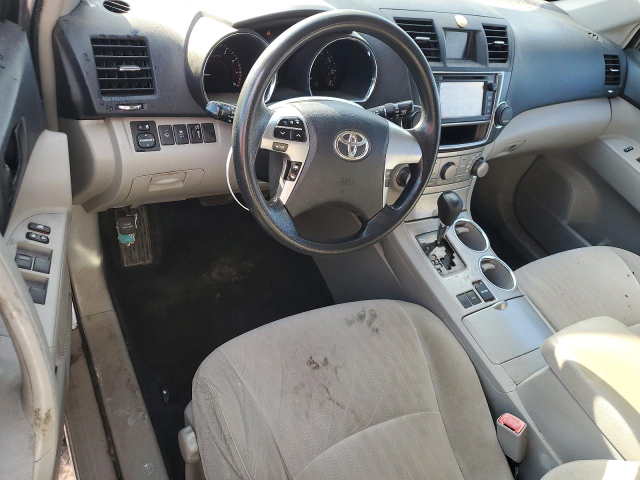 2013 Toyota Highlander - Image 8