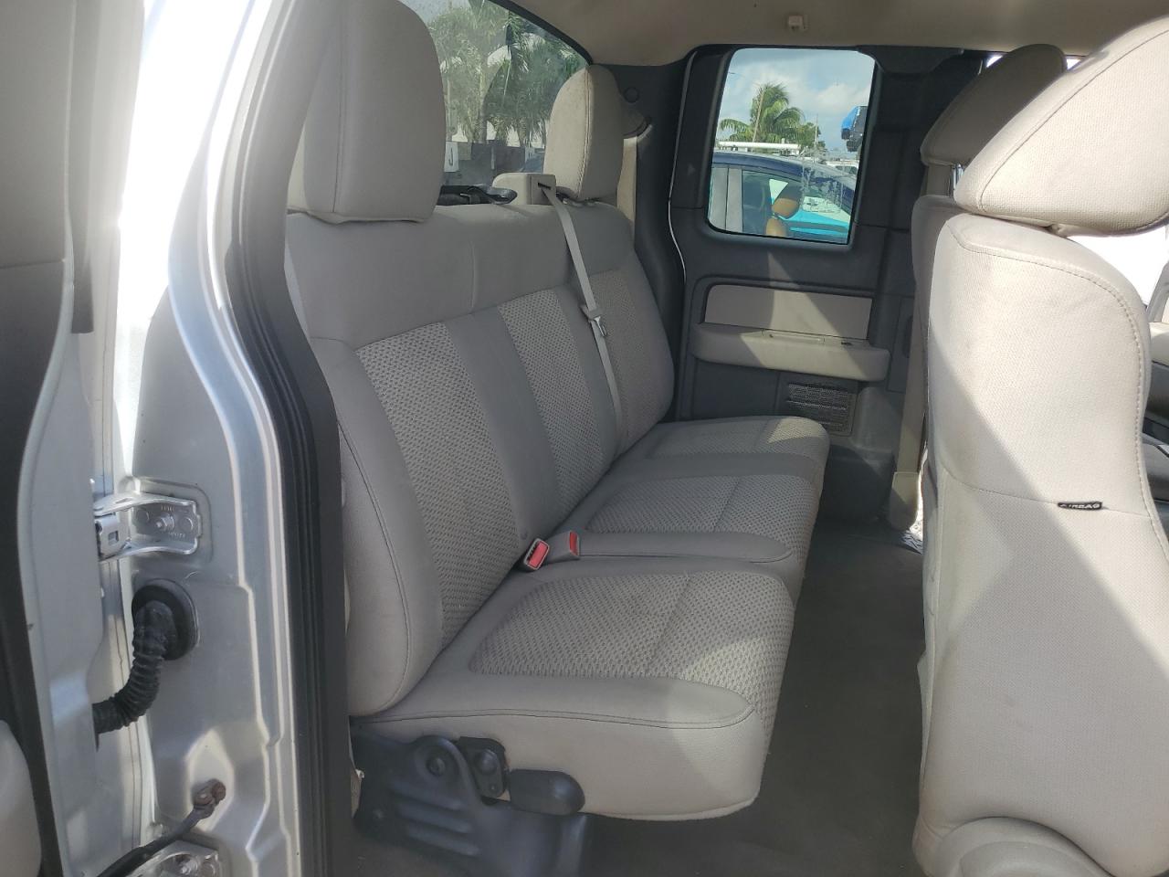 2010 Ford F-150 - Image 10
