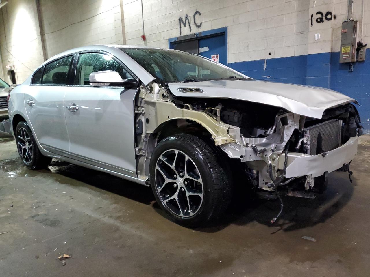 2016 Buick LaCrosse - Image 4